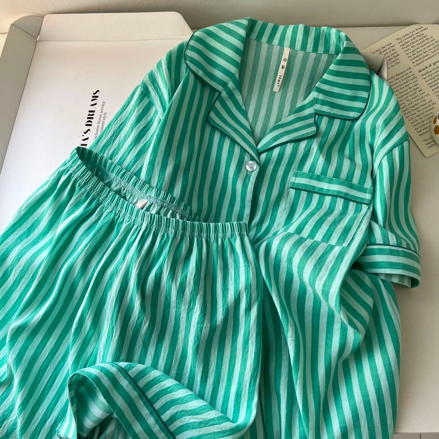 2-Piece Women's Pyjama Set | Soft Cotton Loungewear and Sleepwear - Cynette LivingLoungewears & Pyjamas
